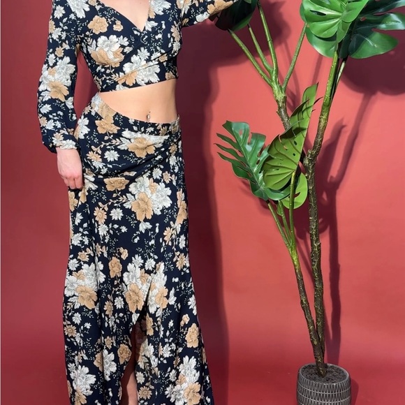 2 piece set - Picture 3 of 4